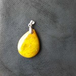 Pendentif en Pierre Jaune