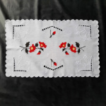 Napperon brodé - motif fleur