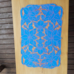 Napperon brodé, motif floral