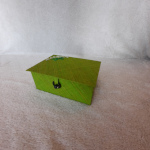 Boite de rangement en raphia